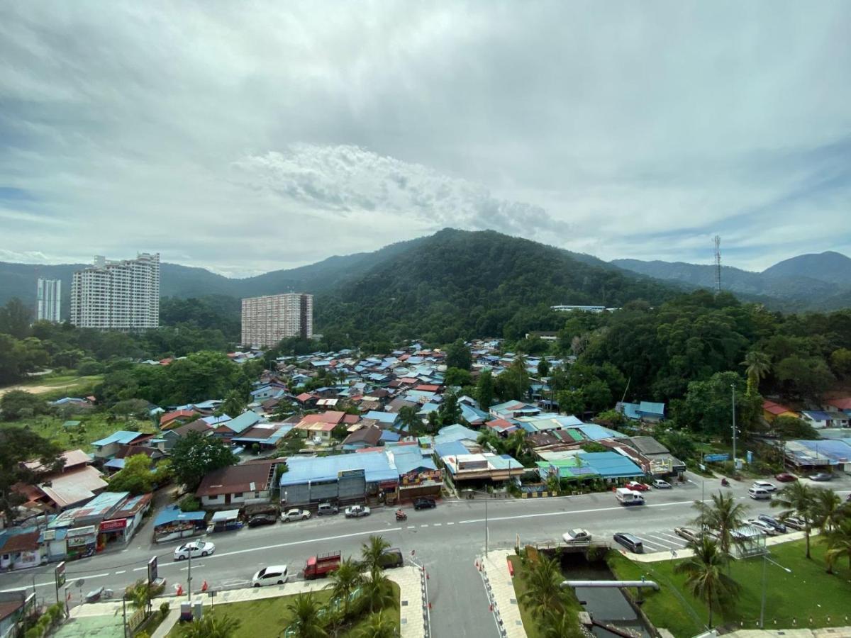 By The Sea - Ubts Smart Enterprise * Batu Ferringhi